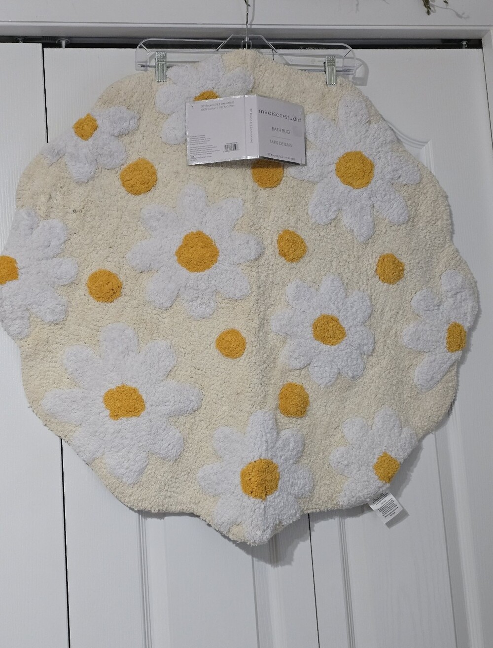 Madison Studio NWT Plush Daisy Accent Rug - White & Yellow 100% Cotton 30" Round